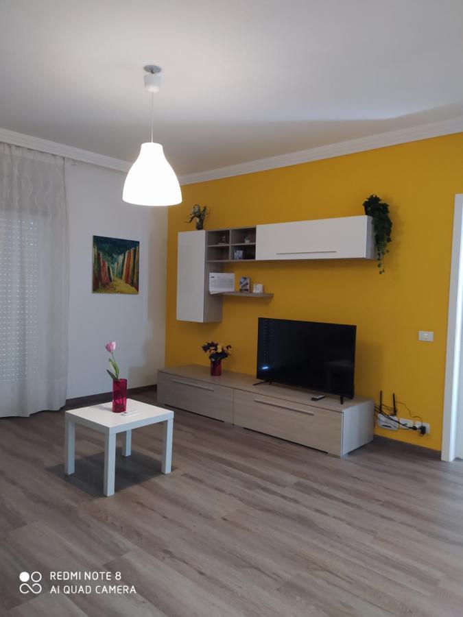 Casa Cristina Apartment Комизо Екстериор снимка